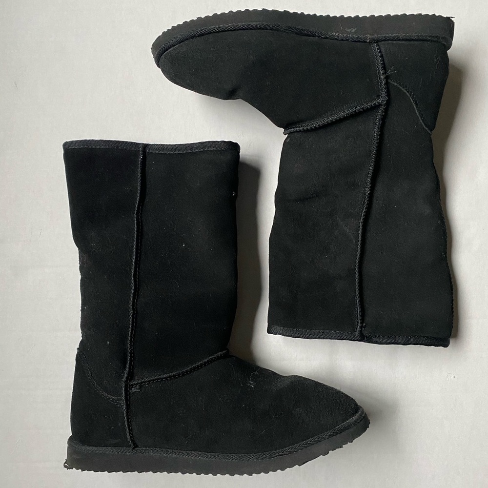 Old Navy Ugg like boots